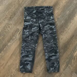 Under Armour Compression Crop Leggings Women’s Size XS